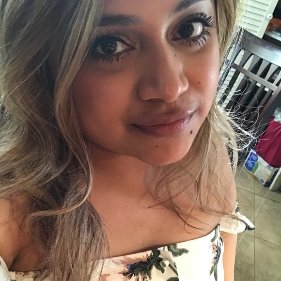 Meet your Posher, Trisha - Picture 1 of 1